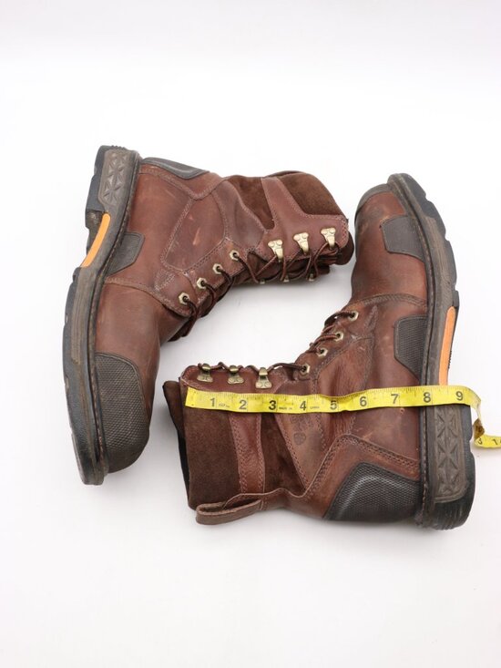 Ariat 8\